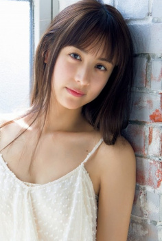 山本美月　水着仕事をしてない女の谷間は尊い　53枚の画像