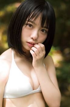 峰島こまき(ナナランド)ヤングガンガンのグラビア 12枚の画像