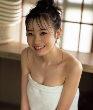 横山結衣(AKB48) 最新グラビア含む水着画像 26枚の画像