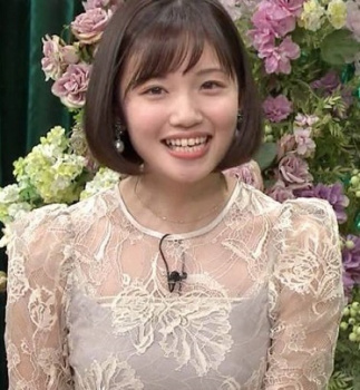 田中瞳(テレビ東京)グラビア谷間画像 43枚の画像