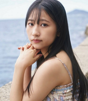 伊藤優絵瑠(HKT48)最新グラビア水着画像　10枚の画像