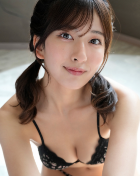 斉藤里奈　最新グラビア水着画像　46枚③の画像