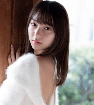 塩川莉世　最新グラビア水着画像　73枚の画像
