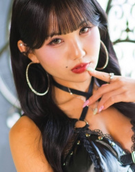 荏崎ろあ　最新グラビア水着画像　15枚の画像