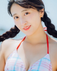 小見山沙空　最新グラビア水着画像　19枚の画像