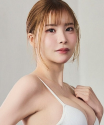 笹倉彩　最新グラビア画像　31枚の画像
