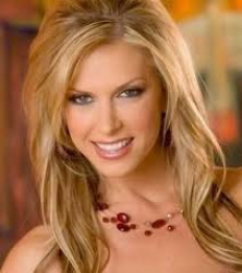 スタイル抜群のブロンド美女が黒人二人に犯される？！いや、女優さん、楽しんでます？！【Brooke banner(ブルック・バナー)】の画像