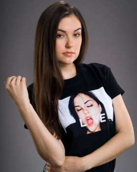 今では立派な女優になりました Sasha Grey(サーシャ・グレイ)の画像