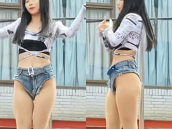 中国アイドルのホットパンツがハイレグすぎてマン毛を晒してしまうの画像