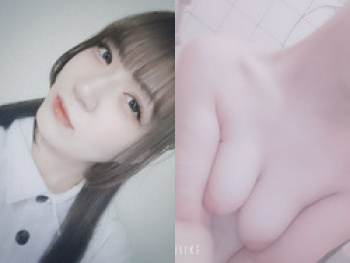 リスカメンヘラ女子が完全顔出しで全裸ヌードおっぱい自撮りの画像