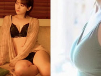 人気声優の鬼頭明里が黒ランジェリー下着姿を解禁するの画像