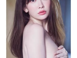 小嶋陽菜、全裸ヌードになって薄っすら乳輪を解禁するの画像