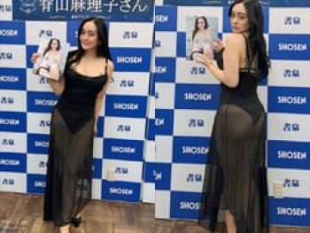 元日テレ女子アナ脊山麻理子(44)透けたお尻丸出しでイベント登場の画像