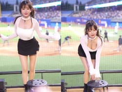 台湾チアが前屈みになったら乳首見えて慌てて隠すハプニングの画像