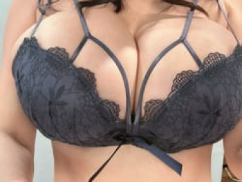 AV女優の田野憂が投稿したMカップ爆乳が早速悪用されるの画像