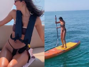 女優の菜々緒がインスタに激エロTフロントビキニ水着を解放の画像