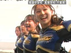 新しいカギでパツパツ巨乳JKチアのおっぱいが揺れる放送事故の画像