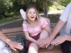 FANZAのAV100円セール第２弾が合法ロリ系外人AVありで始まるの画像