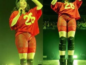 ビリーアイリッシュがワレメ食い込みエロ衣装でライブを実施の画像