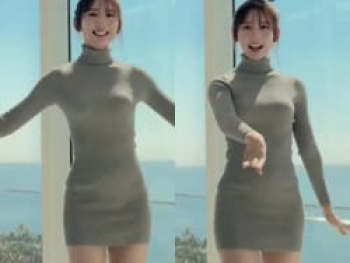 日向坂46藤嶌果歩がTikTokで巨乳スレンダーボディのエロいダンスを披露の画像