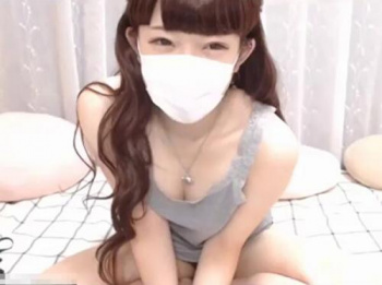 【ライブチャット】「オマ○コと乳首の色いっしょwチュッチュッしてくれるw？」モデル級美乳お嬢様がエロ配信！チャンネルの画像