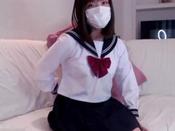 ライブチャット「いっぱい見てほしい！あぁぁやばいきもちぃ…」セーラー服ドマゾ清楚処◯敏感お嬢様がオナニー！の画像