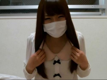 「学生です！服透けてますか？はずかしいから見ないでくださいw」ムラムラ清楚お嬢様女子大生！ライブチャットの画像