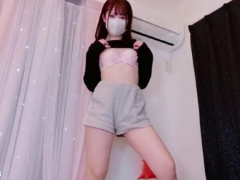 ラブンス「待って待って!急なブルブルはダメッ!あぁん!すぐ固くなっちゃうw」ノリノリ美尻ビッチ美少女!ライブチャットの画像