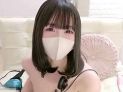 「ハタチです！アナルも見せるよw乳首見えてたwオッパイ揉んでほしいw声出ちゃう…」セクシーノリノリ美少女！ライブチャットの画像